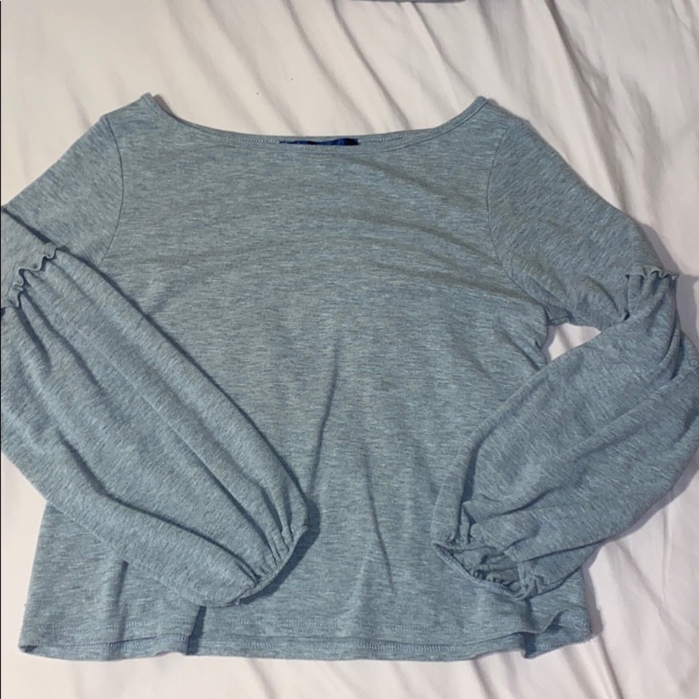 Semi-Cropped bubble sleeve long sleeve
